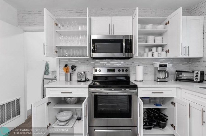 5311 Pierce St, Hollywood FL  33021-5733 exterior
