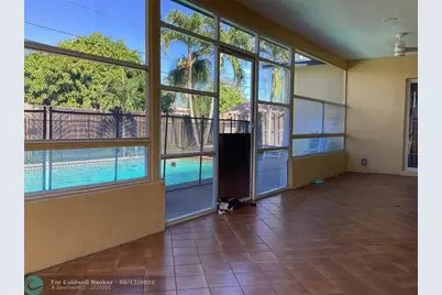 8571 NW 26th St, Sunrise, FL 33322 - Photo 20