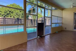 8571 NW 26th St, Sunrise, FL 33322 - Photo 20