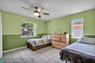 5210  Hawkes Bluff Ave, Davie, FL 33331 - Photo 20