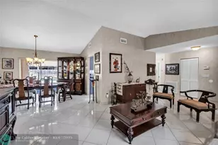 5210 Hawkes Bluff Ave, Davie, FL 33331 - Photo 10