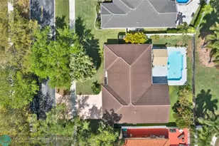 5210 Hawkes Bluff Ave, Davie, FL 33331 - Photo 2