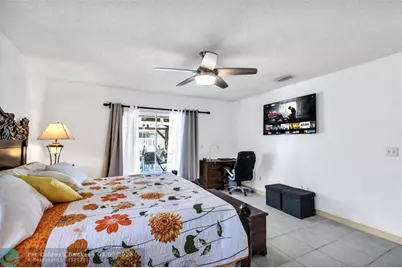 5210  Hawkes Bluff Ave, Davie, FL 33331 - Photo 24