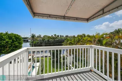 2140 NE 24th St, Wilton Manors, FL 33305 - Photo 42