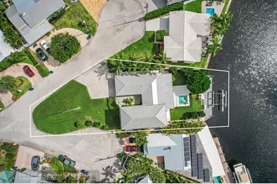 2140 NE 24th St, Wilton Manors, FL 33305 - Photo 50