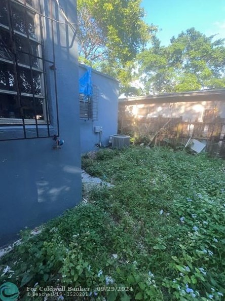 812 103rd St, Miami, FL 33150-1032
