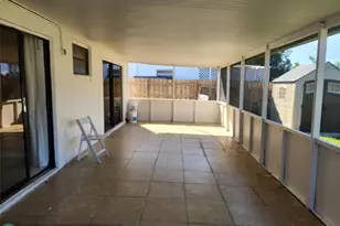 704 SW 4th St, Hallandale Beach, FL 33009 - Photo 12