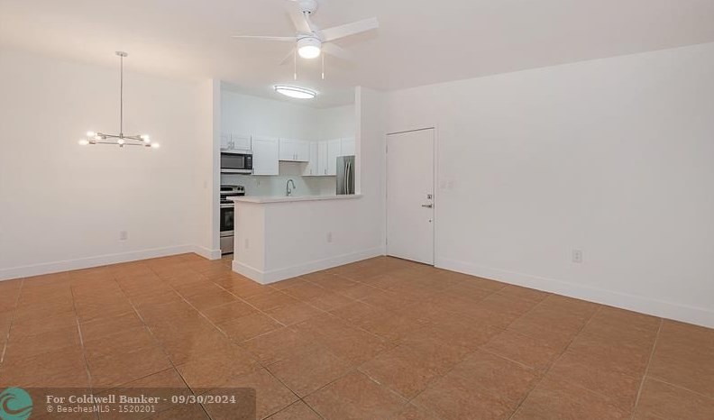 823 199th St, Miami, FL 33169-2847