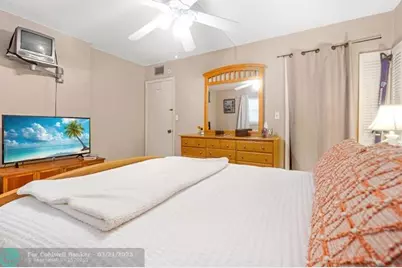 401  Briny Ave, Unit #610, Pompano Beach, FL 33062 - Photo 22