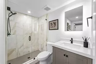 2421 NE 12th St, Fort Lauderdale, FL 33304 - Photo 52