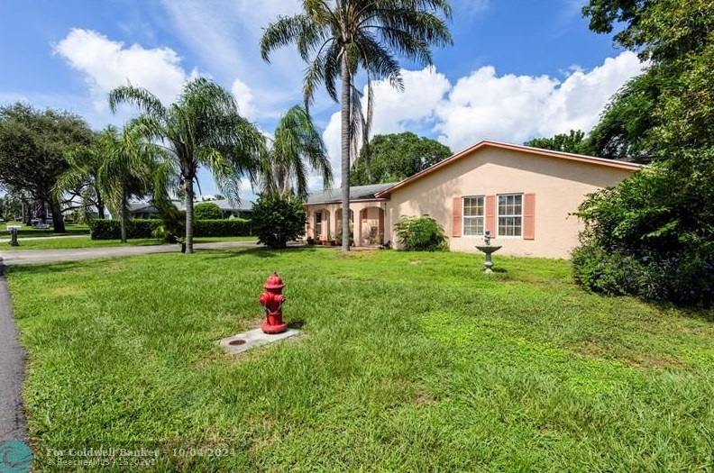 8153 Se Carlton St, Hobe Sound, FL 33455