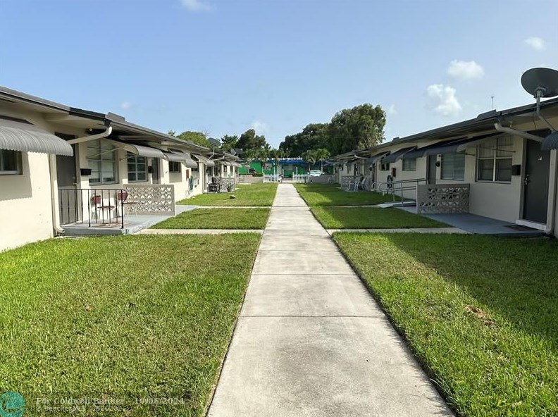 2901 Jackson St #11, Hollywood, FL 33020