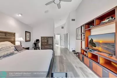 10201  Spyglass Way, Boca Raton, FL 33498 - Photo 6