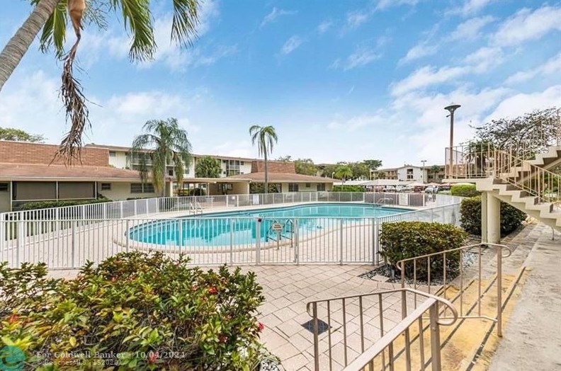 1395 Ne 167th St #308, Miami, FL 33162