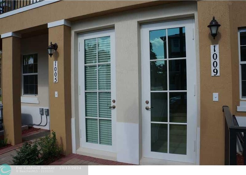 1009 Sw 147th Ave, Hollywood, FL 33027