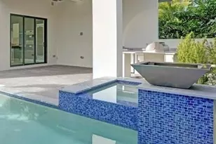 4524 Seagrape Dr Unit #2 S, Lauderdale by the Sea, FL 33308 - Photo 4