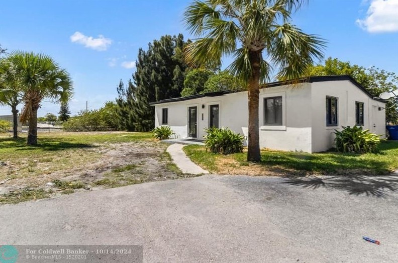 3039 Avenue J #8, West Palm Beach, FL 33404