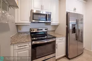 5769 Monterra Club Dr, Lake Worth, FL 33463 - Photo 4