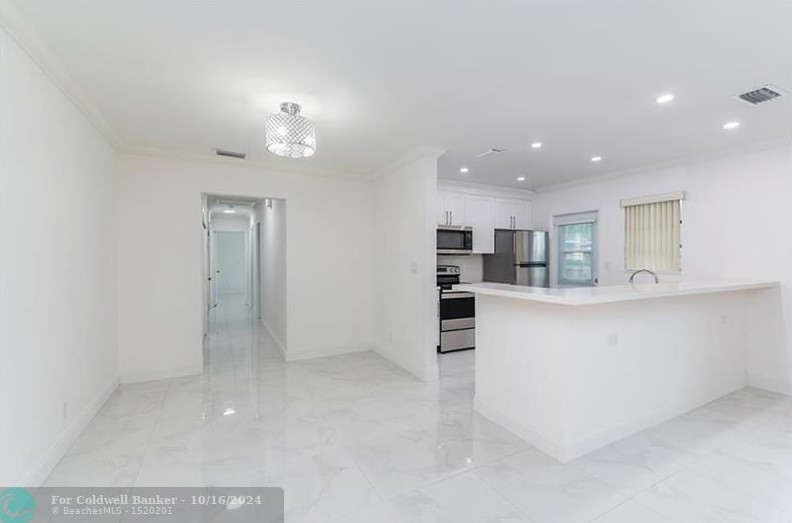 3718 Polk St, Hollywood, FL 33021-6816