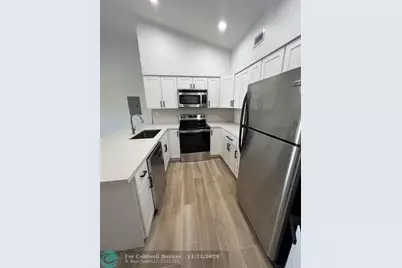 2550 SW 18th Terr, Unit #1810, Fort Lauderdale, FL 33315 - Photo 4