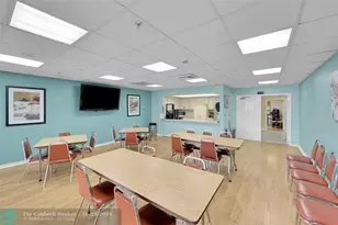 2711 NW 104th Ave, Sunrise, FL 33322 - Photo 18
