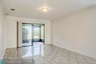 390 SW Colesbury Ave, Port Saint Lucie, FL 34953 - Photo 10