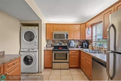 7410  Woodmont Ter, Unit #109, Tamarac, FL 33321 - Photo 6