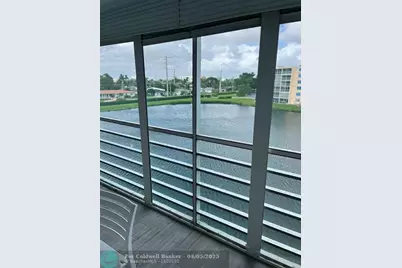 301 SE 3rd St, Unit #405, Dania Beach, FL 33004 - Photo 4