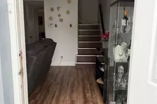 8040 SW 17th Pl, Davie, FL 33324 - Photo 4