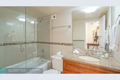 5225  Collins Ave, Unit #1417, Miami Beach, FL 33140 - Photo 6