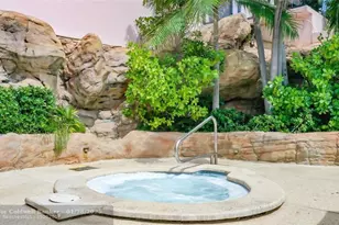 5225 Collins Ave, Miami Beach, FL 33140 - Photo 22