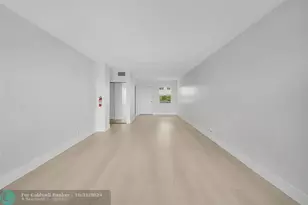 2555 NE 11th St, Fort Lauderdale, FL 33304 - Photo 6