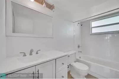 2555 NE 11th St, Unit #806, Fort Lauderdale, FL 33304 - Photo 8