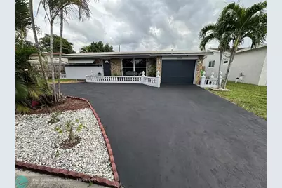 8550 NW 26th St, Sunrise, FL 33322 - Photo 1