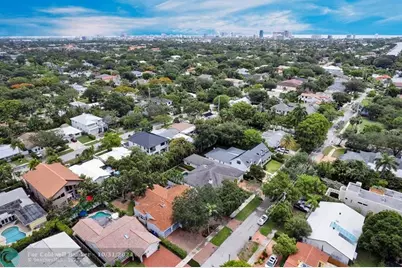 805 SE 10th St, Fort Lauderdale, FL 33316 - Photo 22