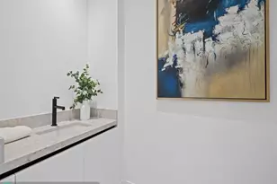 160 Isle of Venice Dr, Fort Lauderdale, FL 33301 - Photo 16