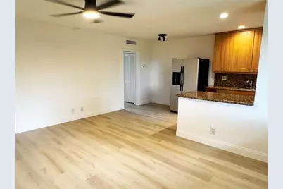 1423  Holly Heights Dr, Unit #13, Fort Lauderdale, FL 33304 - Photo 4