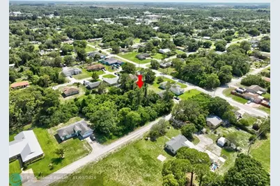 3401  Avenue L, Fort Pierce, FL 34947 - Photo 2