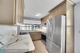 5801 Coral Lake Dr, Margate, FL 33063 - Photo 14