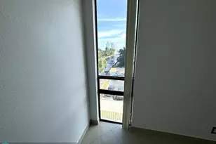 4800 Bayview Dr, Fort Lauderdale, FL 33308 - Photo 8