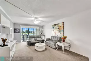 2801 Victoria Way, Coconut Creek, FL 33066 - Photo 8