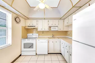 7640 NW 1st St, Margate, FL 33063 - Photo 2