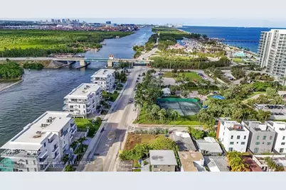 356  Balboa St, Hollywood, FL 33019 - Photo 12