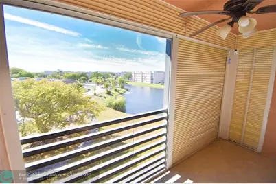 10120  Sunrise Lakes Blvd, Unit #405, Sunrise, FL 33322 - Photo 32