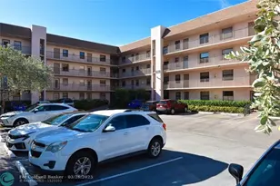 10120 Sunrise Lakes Blvd, Sunrise, FL 33322 - Photo 2