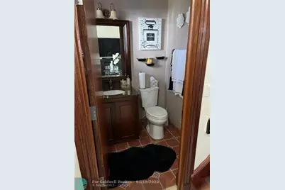 340 SE 2nd Ave, Unit #D4, Deerfield Beach, FL 33441 - Photo 4