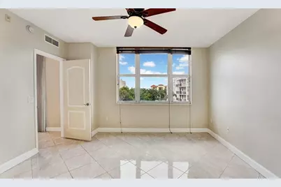 191 S Ocean Dr, Unit #520, Deerfield Beach, FL 33441 - Photo 12