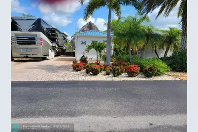 605 SW 42nd Cove, Okeechobee, FL 34974 - Photo 1