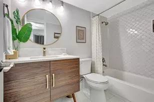 700 S Hollybrook Dr, Pembroke Pines, FL 33025 - Photo 8