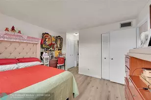 10442 Sunrise Lakes Blvd, Sunrise, FL 33322 - Photo 6